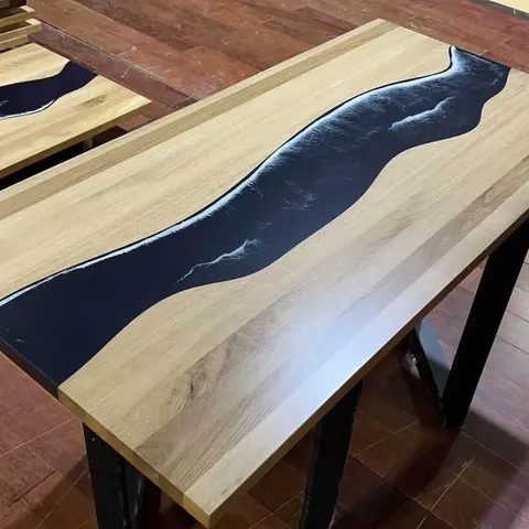 Table à manger rivière Golo, résine noire — tables à manger epoxy