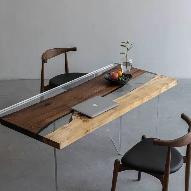 Table à manger rivière Maronne teinte chêne, résine transparente — tables à manger epoxy