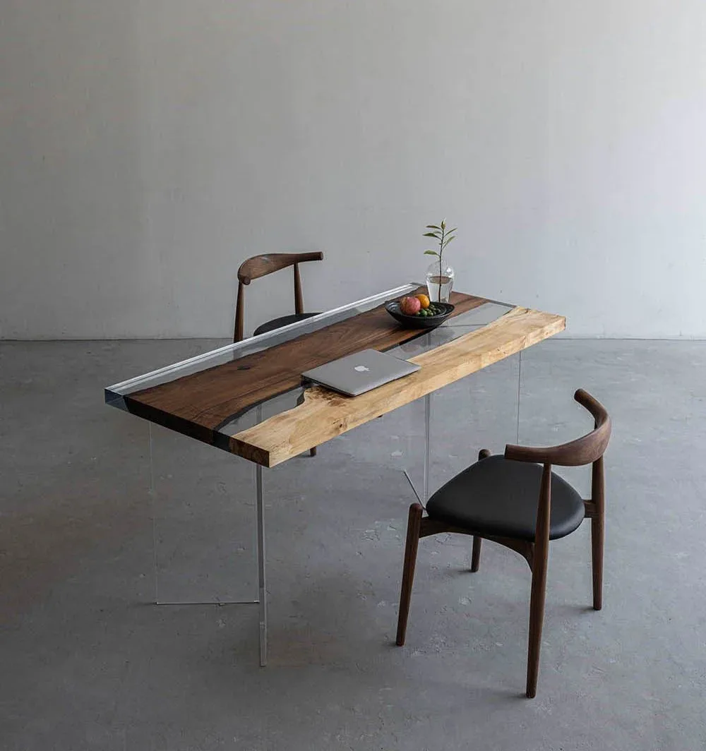 Table à manger rivière Meuse, résine transparente — ATELIER RIVIÈRE, fabrication à la commande