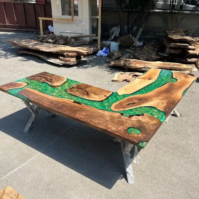 Table à manger rivière Sauldre, résine verte — tables à manger epoxy