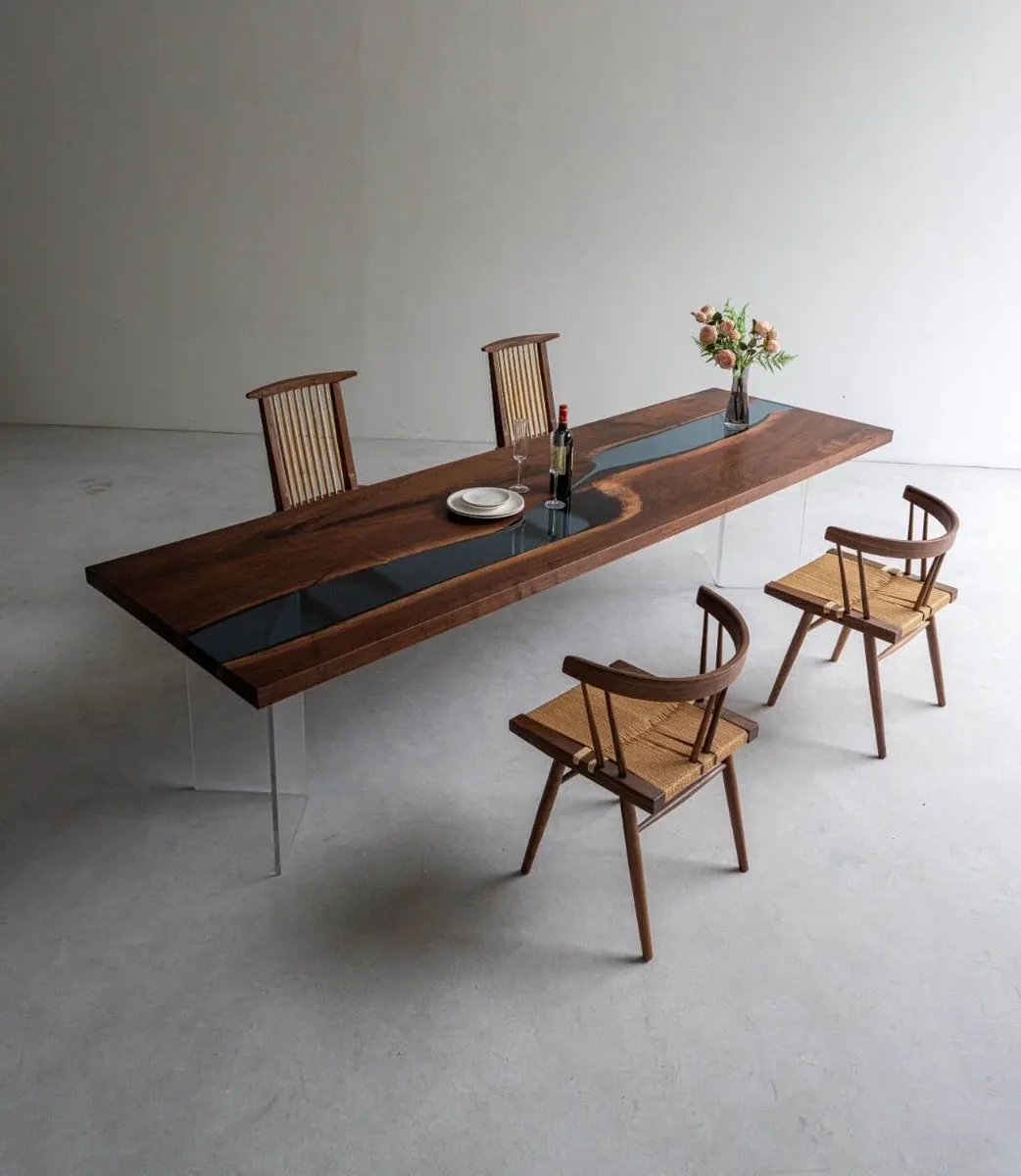 Table à manger rivière Verdon teinte noyer, résine noire — ATELIER RIVIÈRE, fabrication à la commande