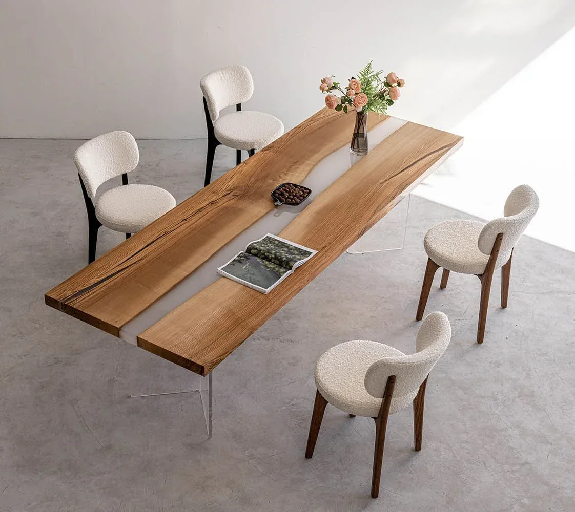 Table à manger rivière Vézère teinte chêne, résine noire, vue 3 sur 4