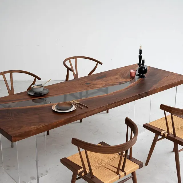 Table à manger rivière Viaur teinte noyer, résine transparente — tables à manger epoxy