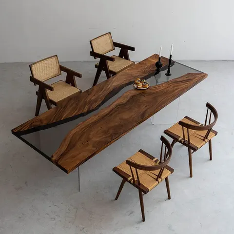Table à manger rivière Vidourle teinte noyer, résine transparente — tables à manger epoxy