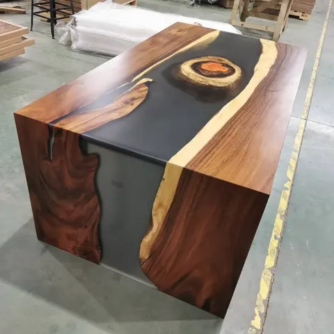 Table basse epoxy Rizzanese, résine noire — tables basses