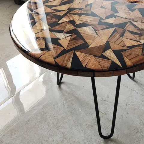 Table basse epoxy ronde Sienne, résine transparente — tables basses