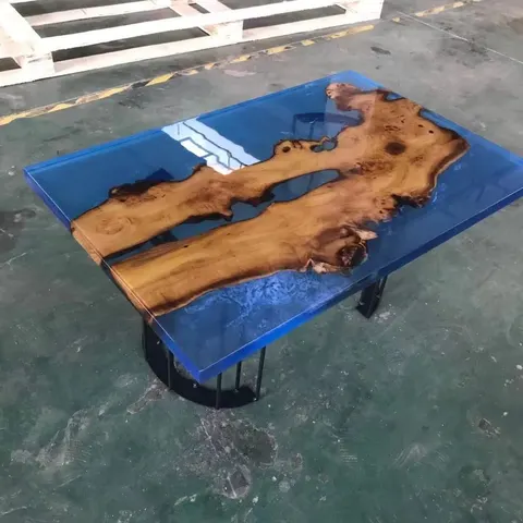 Table basse epoxy Sarre, résine bleue — tables basses