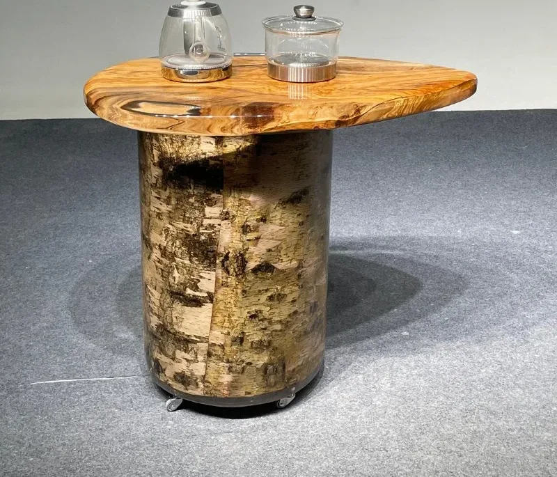 Table d'appoint epoxy ovale Cère, résine transparente — ATELIER RIVIÈRE, fabrication à la commande