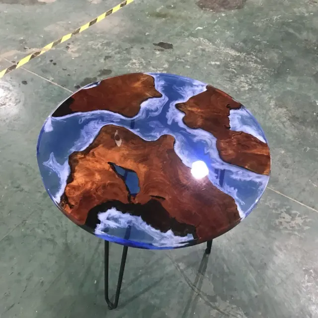 Table d'appoint epoxy ronde Escaut, résine bleue — tables d'appoint et consoles