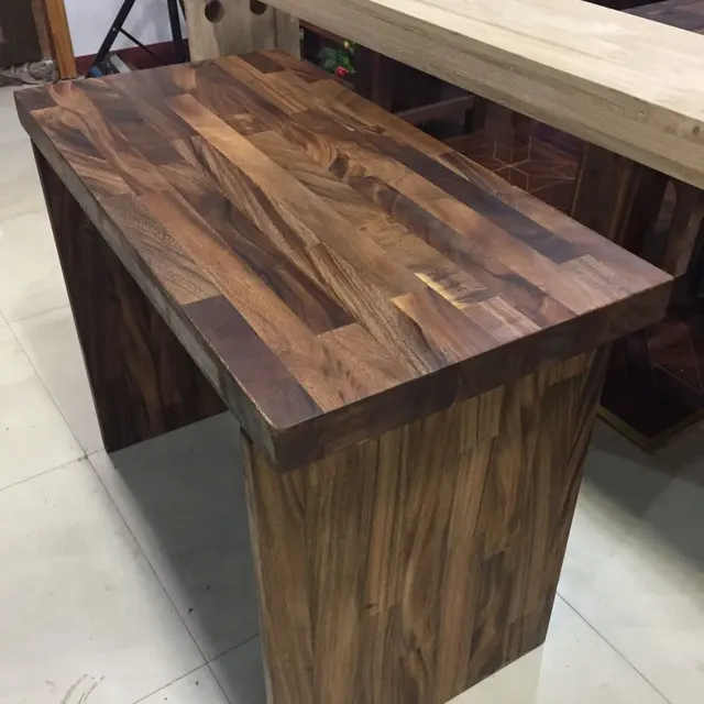 Table haute en bois massif Loir — bureaux et tables hautes