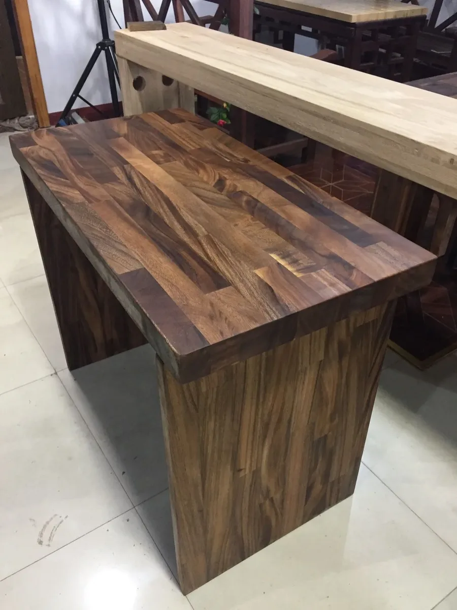 Table haute en bois massif Loir — ATELIER RIVIÈRE, fabrication à la commande